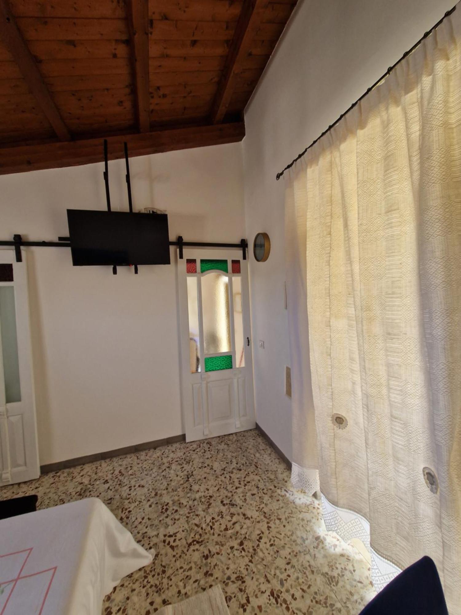 La Casa Di Paolina Villa ปาลัซโซ อาเกรอิเด ภายนอก รูปภาพ